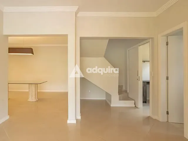 Casa com 427m² 3 quartos e 3 banheiros, à venda, no bairro Colônia Dona Luíza em Ponta Grossa