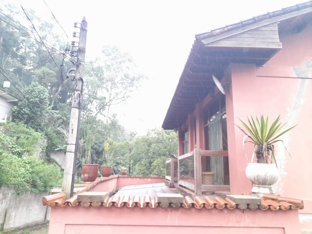 Casa com 834m² 5 quartos e 1 banheiro, à venda ou para alugar, no bairro Centro em Petrópolis