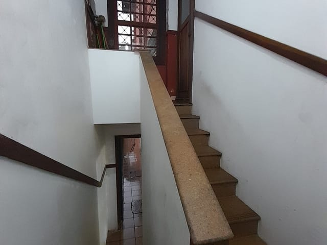 Casa com 834m² 5 quartos e 1 banheiro, à venda ou para alugar, no bairro Centro em Petrópolis