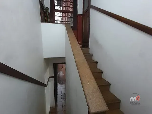 Casa com 834m² 5 quartos e 1 banheiro, à venda, no bairro Centro em Petrópolis