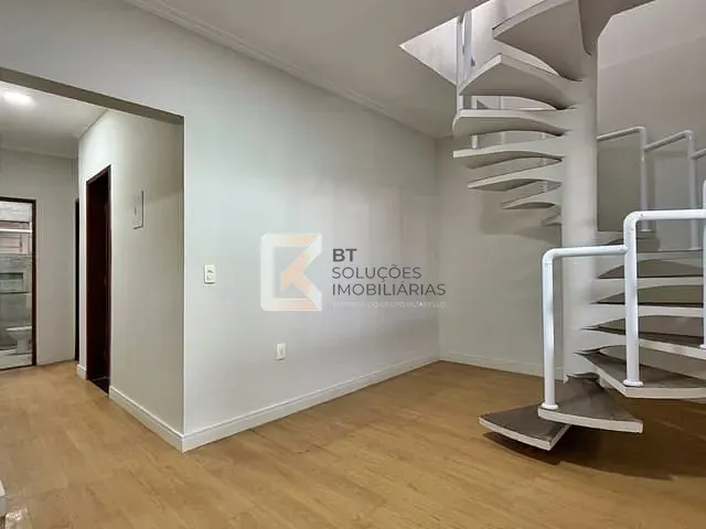 Casa com 135m² 3 quartos e 2 banheiros, à venda ou para alugar, no bairro Lauro Bueno de Camargo em Indaiatuba