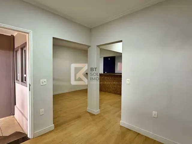 Casa com 135m² 3 quartos e 2 banheiros, à venda ou para alugar, no bairro Lauro Bueno de Camargo em Indaiatuba
