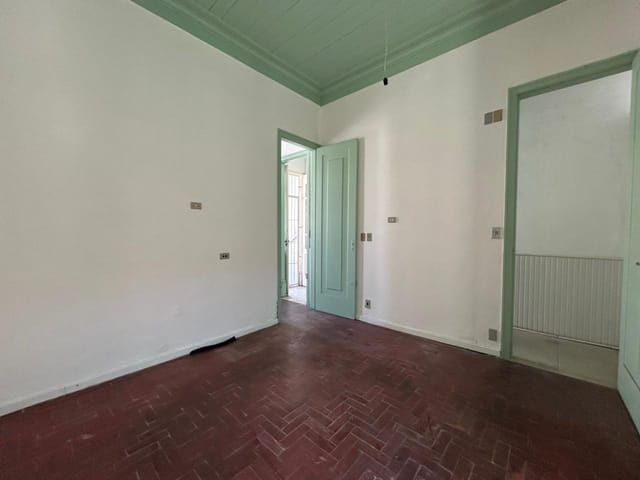 Casa com 180m² 2 quartos e 2 banheiros, à venda, no bairro Centro em Pelotas