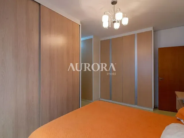 Casa com 316m² 3 quartos e 3 banheiros, à venda, no bairro Esperança em Londrina