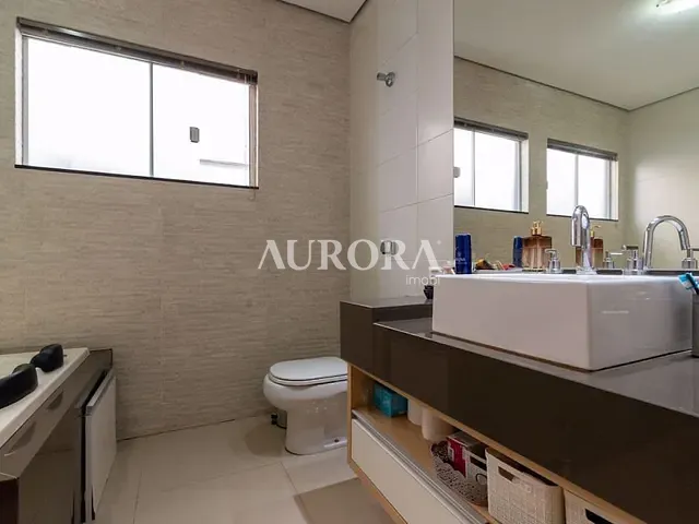 Casa com 316m² 3 quartos e 3 banheiros, à venda, no bairro Esperança em Londrina