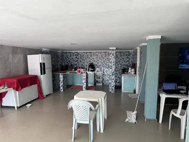 Casa com 525m² 5 quartos e 3 banheiros, à venda, no bairro Céu Azul em Belo Horizonte