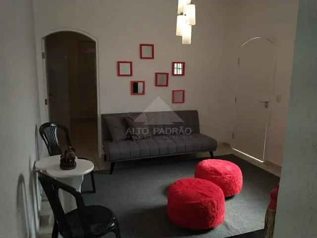 Casa com 400m² 4 quartos e 2 banheiros, à venda, no bairro Vila Assis Brasil em Mauá