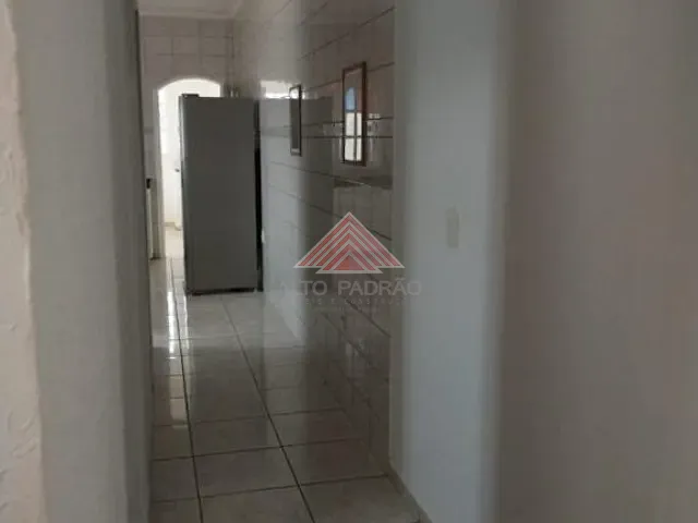 Casa com 400m² 4 quartos e 2 banheiros, à venda, no bairro Vila Assis Brasil em Mauá