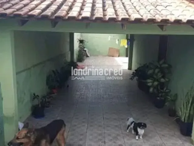 Casa com 250m² 2 quartos e 2 banheiros, à venda, no bairro Conjunto Francisco Domingos Moya em Ibiporã