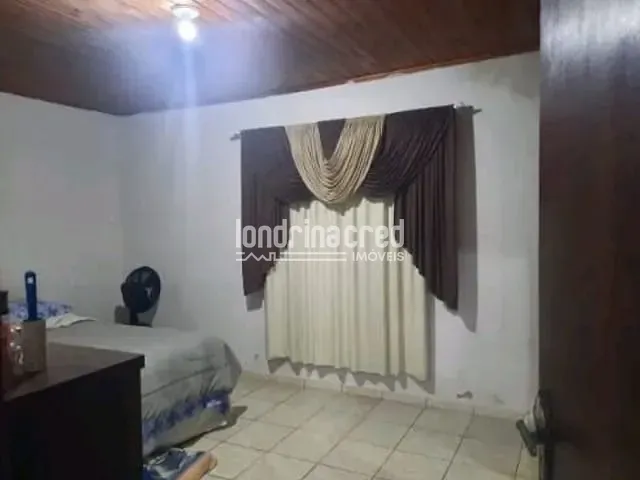 Casa com 250m² 2 quartos e 2 banheiros, à venda, no bairro Conjunto Francisco Domingos Moya em Ibiporã