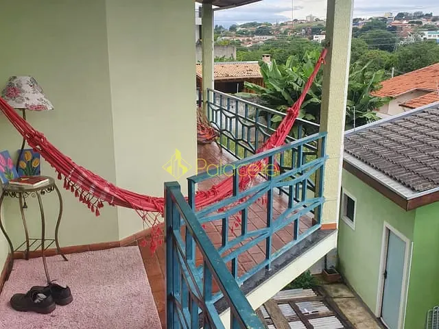 Casa com 310m² 4 quartos e 4 banheiros, à venda, no bairro Campos Elíseos em Taubaté
