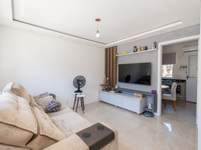 Foto do Casa - Casa à venda no Residencial Villa do Prado IV, Fragata - 70 m², 2 quartos, móveis planejados, piso laminado e vaga. | UP Imóveis