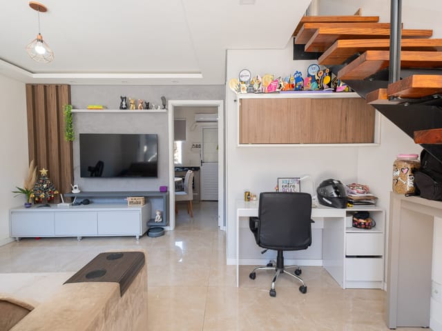 Foto do Casa - Casa à venda no Residencial Villa do Prado IV, Fragata - 70 m², 2 quartos, móveis planejados, piso laminado e vaga. | UP Imóveis