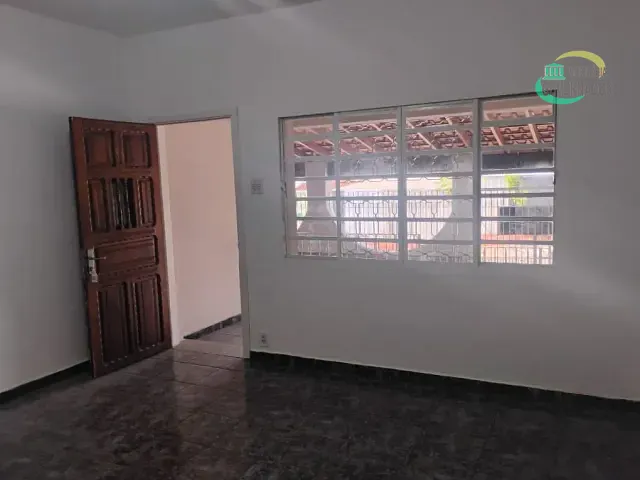 Casa com 250m² 3 quartos e 1 banheiro, à venda, no bairro Jardim Aurélia em Campinas