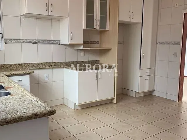 Casa com 405m² 3 quartos e 4 banheiros, à venda, no bairro Terra Bonita em Londrina