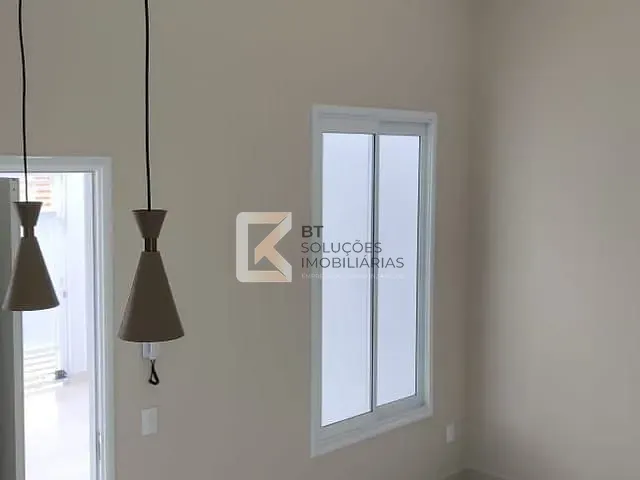 Casa com 150m² 3 quartos e 2 banheiros, à venda, no bairro Jardim Bom Sucesso em Indaiatuba