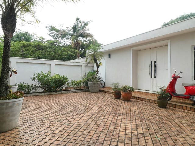Foto do Casa - Casa tipo para venda em Vila Madalena com 4 quartos, sendo 3 suítes, 350m² | Lares e Andares Imóveis