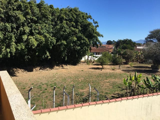Casa com 436m² 3 quartos e 2 banheiros, à venda, no bairro Village Tremembé em Tremembé