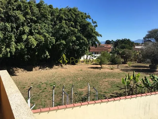 Casa com 436m² 3 quartos e 2 banheiros, à venda, no bairro Village Tremembé em Tremembé
