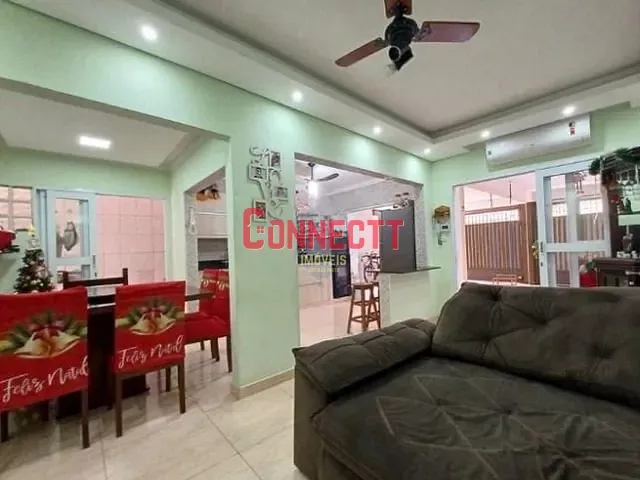 Casa com 150m² 3 quartos e 1 banheiro, à venda, no bairro Presidente Medici em Ribeirão Preto