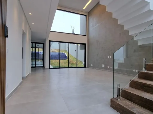 Casa com 472m² 4 quartos e 5 banheiros, à venda, no bairro Condomínio Residencial Alphaville em São José Dos Campos
