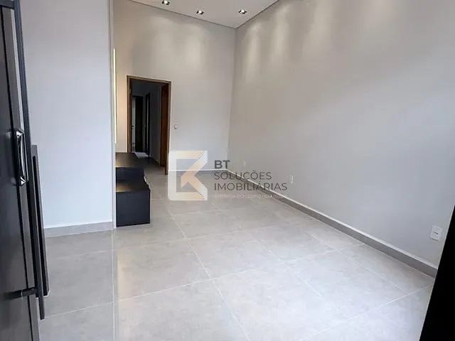 Casa com 150m² 3 quartos e 2 banheiros, à venda, no bairro Jardim Bom Sucesso em Indaiatuba