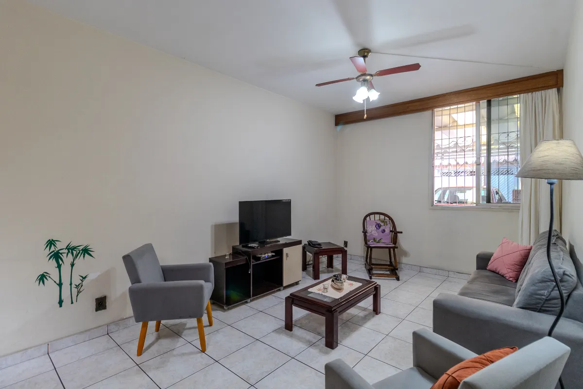 Casa para venda em Jardim Itapeva com 3 quartos, sendo 1 suíte, 141m²