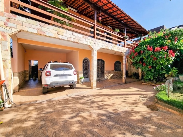 Foto do Casa - Casa à venda com 4 quartos, 2 suítes e 3 vagas, Santa Mônica, Belo Horizonte, MG | Deltalar Imóveis