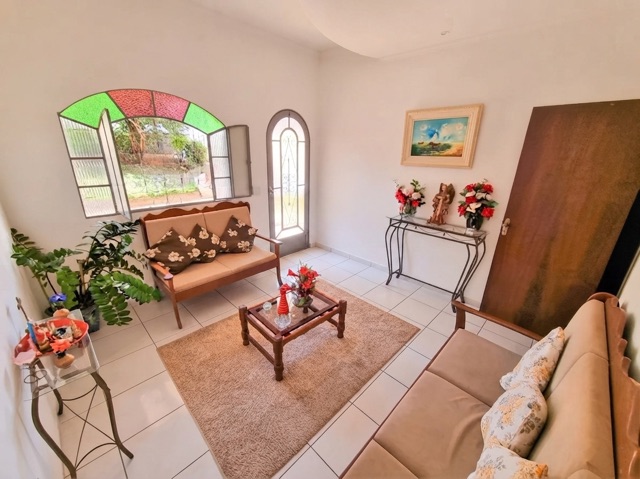 Foto do Casa - Casa à venda com 4 quartos, 2 suítes e 3 vagas, Santa Mônica, Belo Horizonte, MG | Deltalar Imóveis