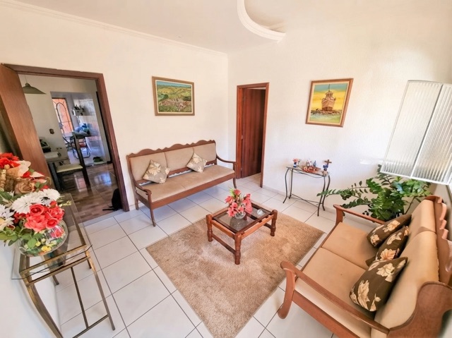 Foto do Casa - Casa à venda com 4 quartos, 2 suítes e 3 vagas, Santa Mônica, Belo Horizonte, MG | Deltalar Imóveis