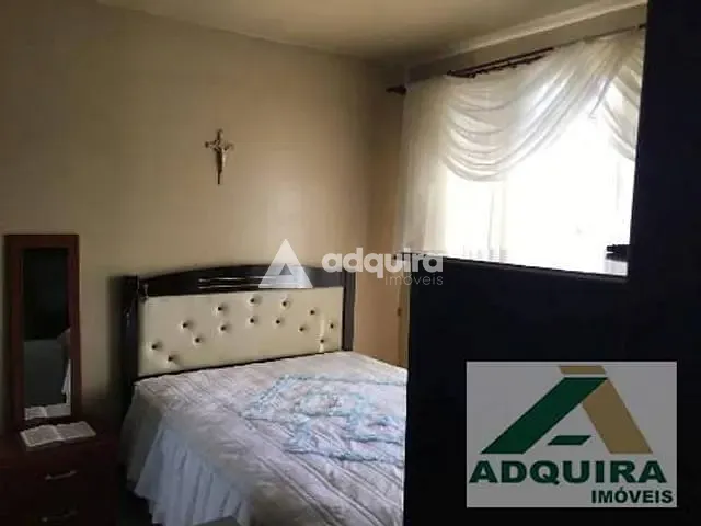 Casa com 330m² 3 quartos e 1 banheiro, à venda, no bairro Boa Vista em Ponta Grossa