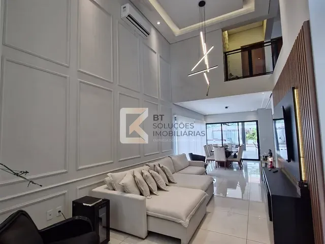 Casa com 420m² 3 quartos e 4 banheiros, à venda, no bairro Jardim Celani em Salto