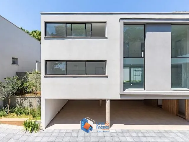 Casa com 686m² 4 quartos e 6 banheiros, à venda, no bairro Jardim Cordeiro em São Paulo