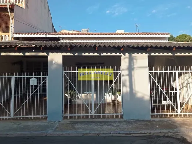 Casa com 250m² 3 quartos e 4 banheiros, à venda, no bairro Jardim Carpas em Jundiaí