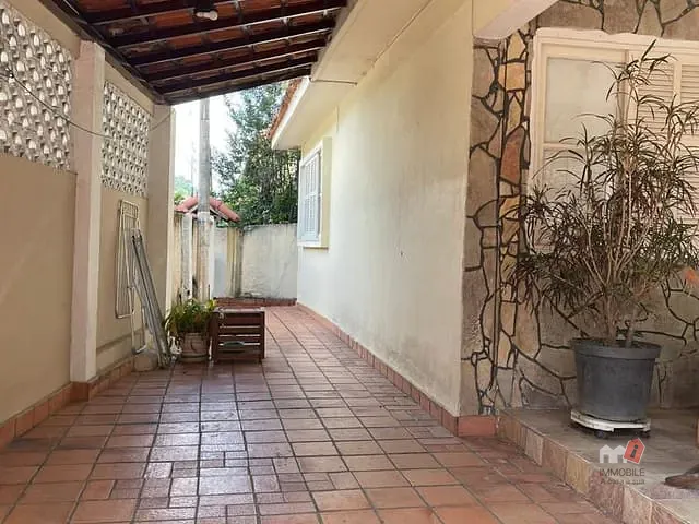 Casa 3 quartos e 1 banheiro, à venda, no bairro Corrêas em Petrópolis