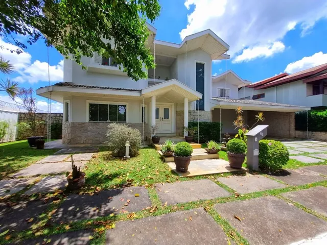 Casa com 658m² 4 quartos e 4 banheiros, à venda ou para alugar, no bairro Urbanova em São José Dos Campos