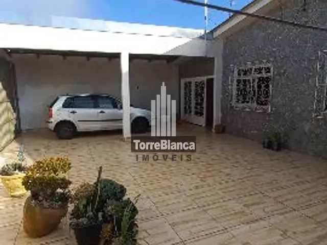 Casa com 319m² 3 quartos e 2 banheiros, à venda, no bairro Chapada em Ponta Grossa