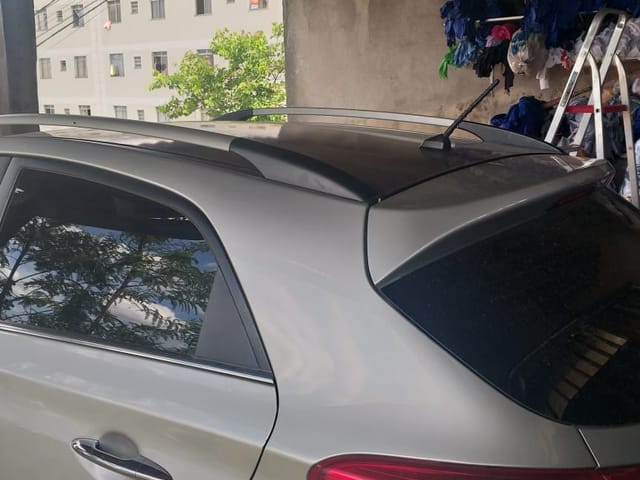Casa com 360m² 4 quartos e 1 banheiro, à venda, no bairro Califórnia em Belo Horizonte