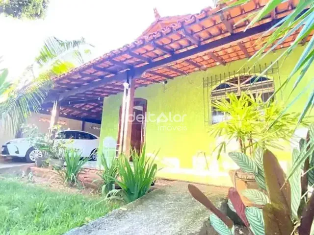 Casa com 360m² 3 quartos e 2 banheiros, à venda, no bairro Piratininga (Venda Nova) em Belo Horizonte