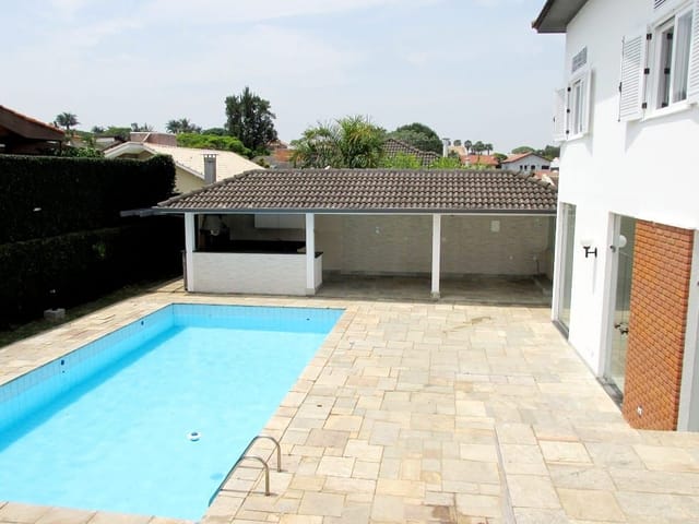 Casa com 850m² 5 quartos e 8 banheiros, à venda, no bairro Alphaville em Santana de Parnaíba