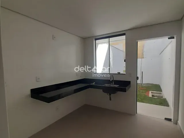 Casa com 115m² 2 quartos e 1 banheiro, à venda, no bairro Copacabana em Belo Horizonte