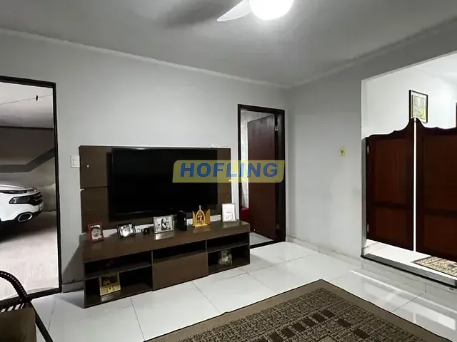 Casa com 200m², à venda, no bairro Conjunto Habitacional Arco-Íris (Cecap) em Rio Claro
