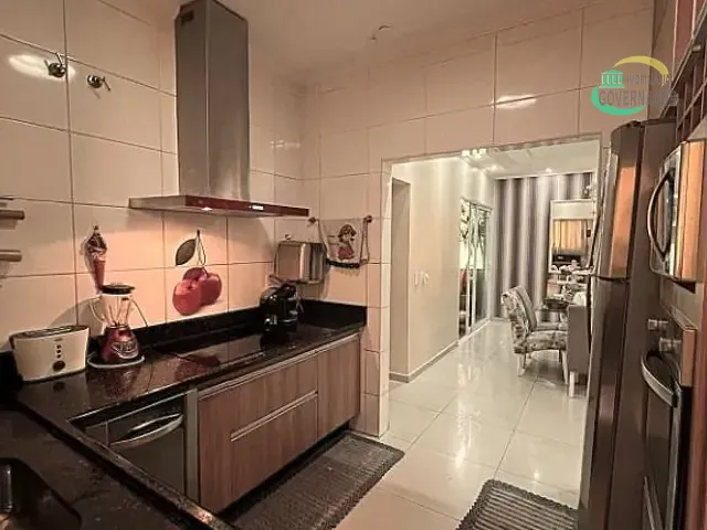 Casa com 300m² 3 quartos e 4 banheiros, à venda, no bairro Parque da Figueira em Campinas