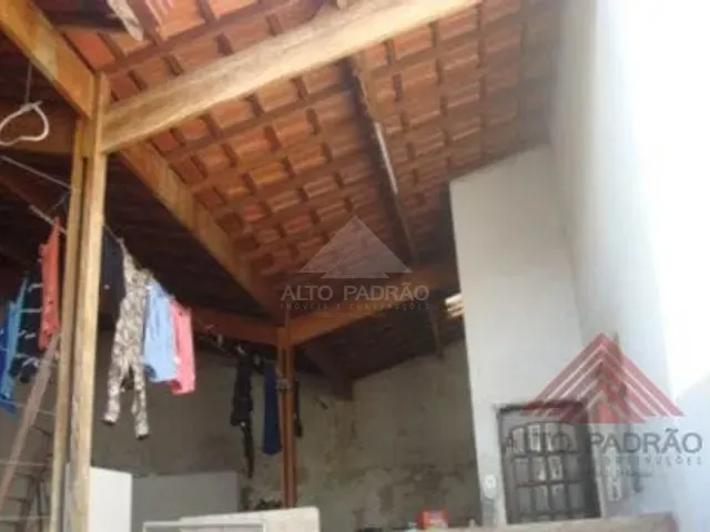 Casa à venda, no bairro Vila Falchi em Mauá