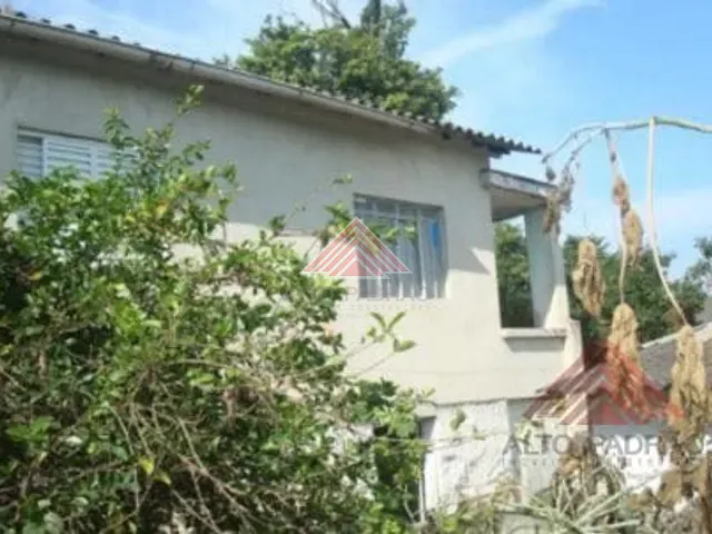 Casa à venda, no bairro Vila Falchi em Mauá