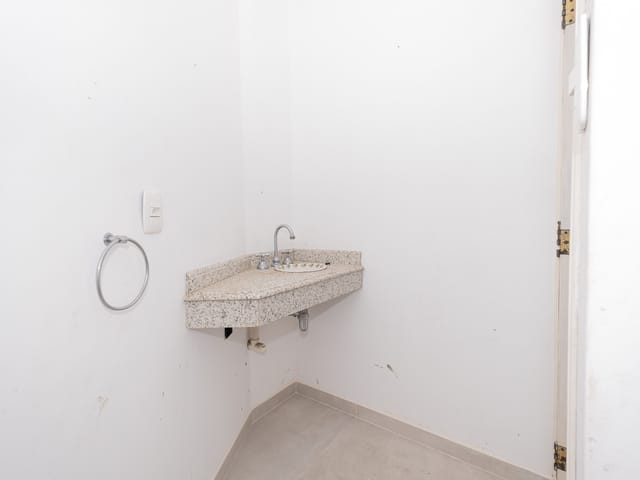 Casa 4 quartos e 5 banheiros, à venda, no bairro Centro em Pelotas