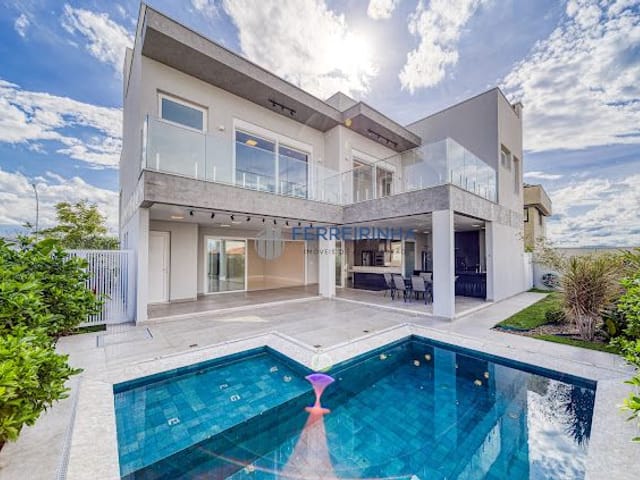Casa com 508m² 4 quartos e 5 banheiros, à venda, no bairro Condomínio Residencial Alphaville em São José dos Campos