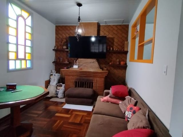 Casa com 1500m² 3 quartos e 1 banheiro, à venda, no bairro Vila Áurea em Poá
