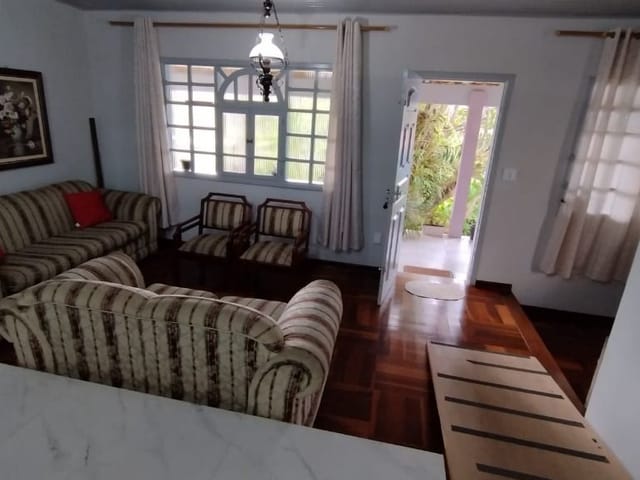 Casa com 1500m² 3 quartos e 1 banheiro, à venda, no bairro Vila Áurea em Poá