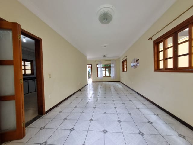 Casa com 274m² 3 quartos e 3 banheiros, à venda ou para alugar, no bairro Urbanova em São José dos Campos